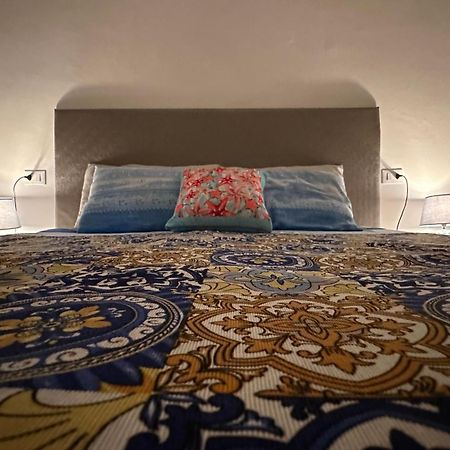 La Casa Di Nonna Attilia Apartment ฟอนดี ภายนอก รูปภาพ